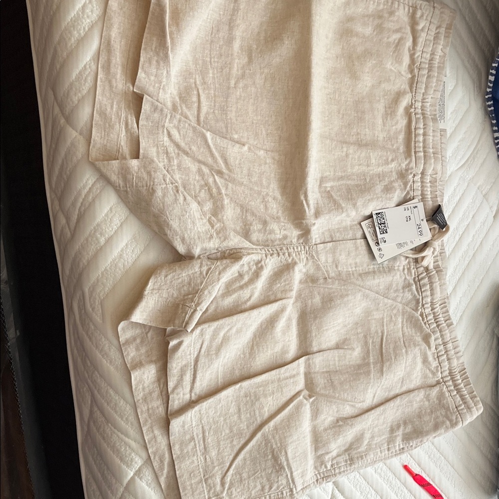 H&M Men's Flat Front Shorts - Beige